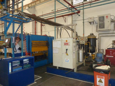 供應HC-207彩鋼瓦夾心板連續(xù)生產(chǎn)設備_化工機械設備_成型設備_成型機_產(chǎn)品庫_中國化工儀器網(wǎng)